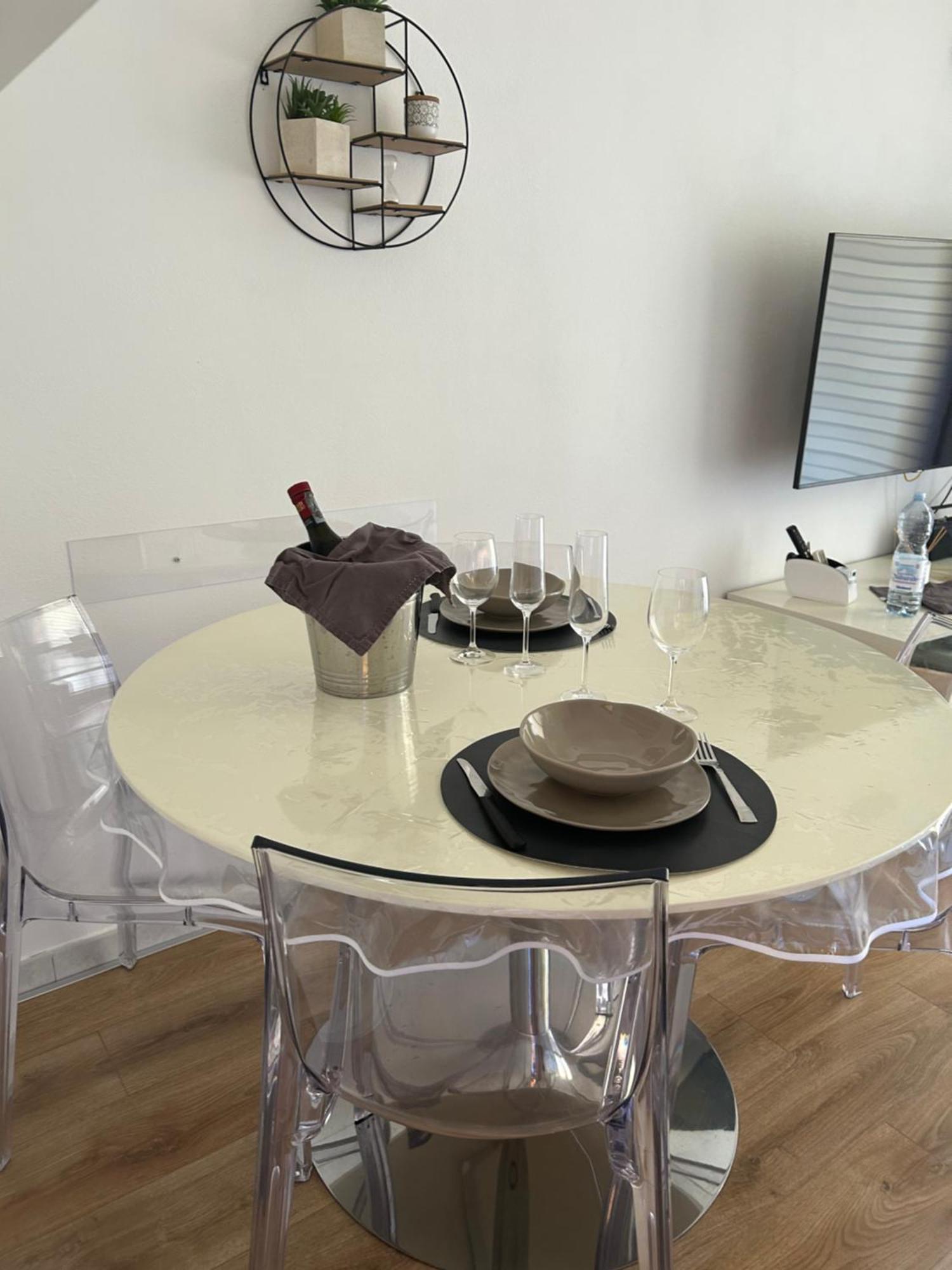 P. Home La Maddalena  Luaran gambar